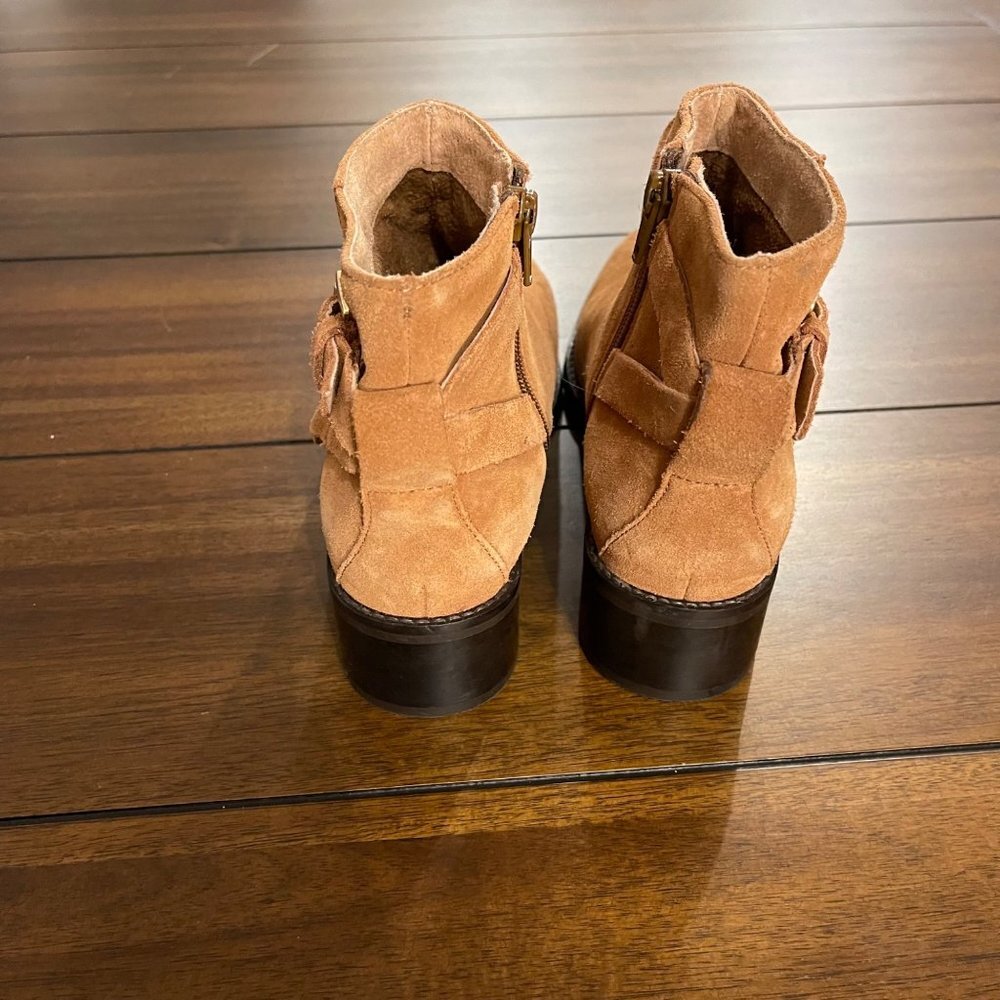 Seychelles Women's Suede Leather Belted Bootie Size 7 - Picture 3 of 9